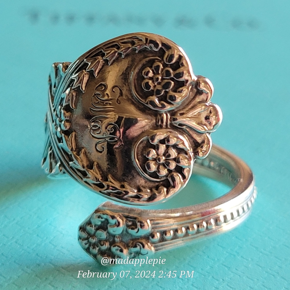 1889 Tiffany & Co.  Saint James Spoon Ring in Sterling Silver Luxury jewelry #77
